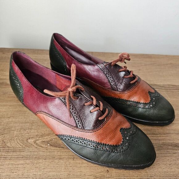 VINTAGE NINE WEST WINGTIP OXFORD FLATS COLORBLOCK GENUINE LEATHER SZ 10 WOMENS - Picture 1 of 14